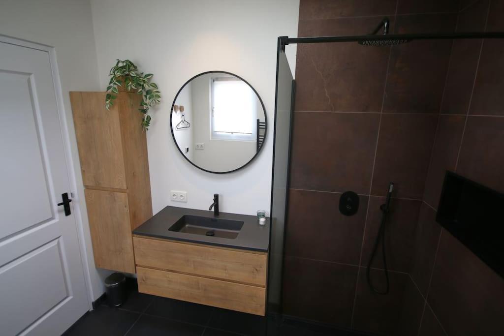 Het Pareltje Van Met Sauna -extra Bijboeken- * Walsoorden